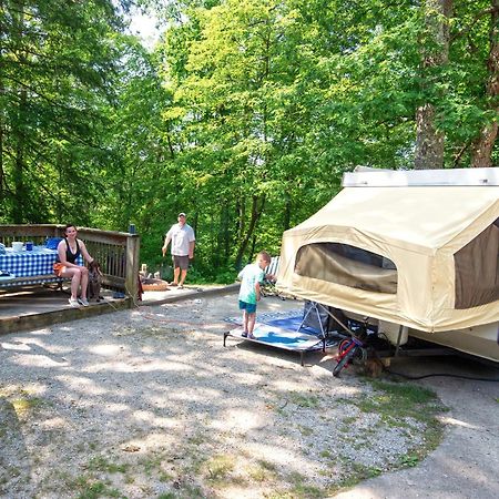 Cumberland Falls State Resort Park Honeybee Екстер'єр фото