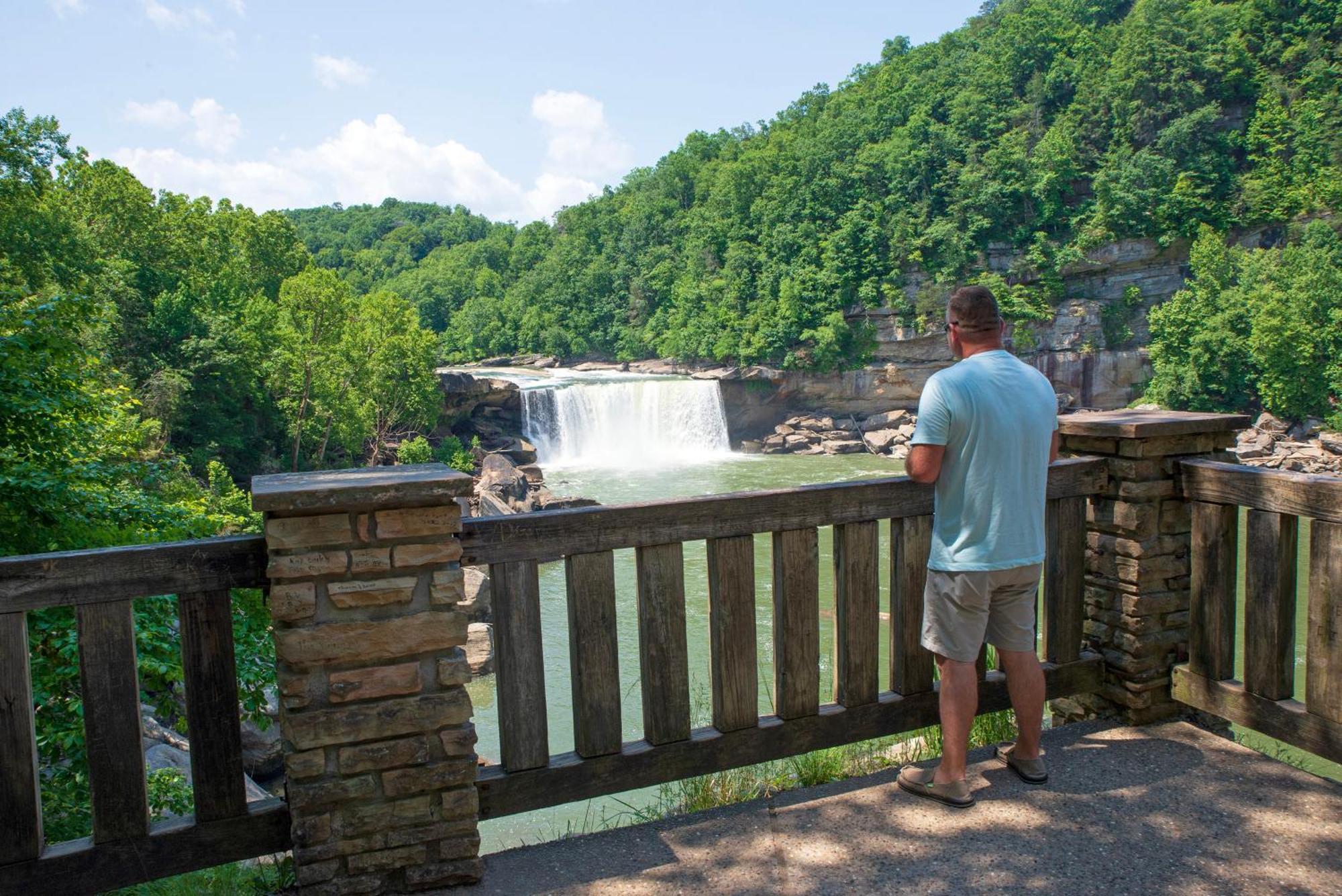 Cumberland Falls State Resort Park Honeybee Екстер'єр фото