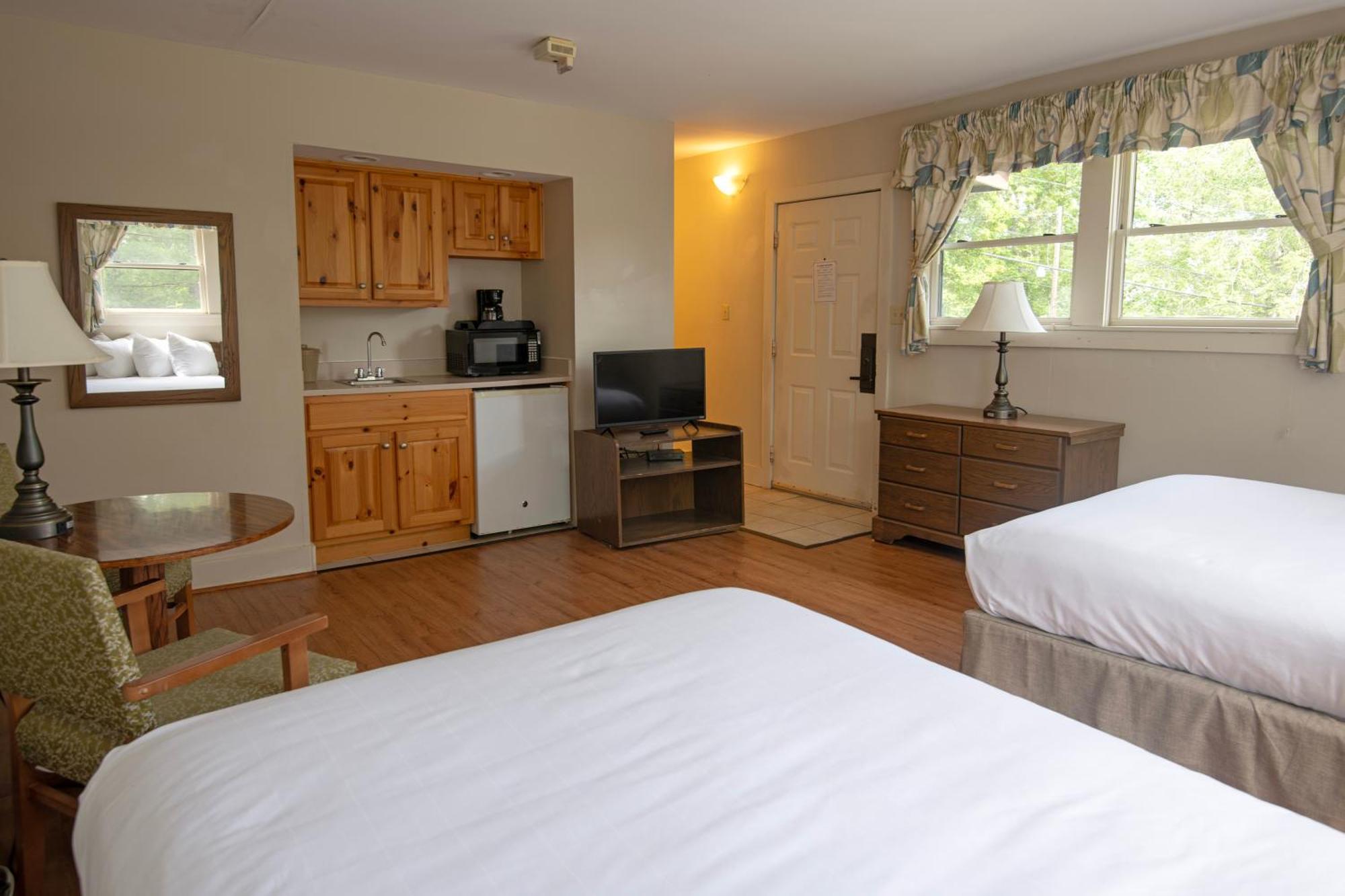 Cumberland Falls State Resort Park Honeybee Екстер'єр фото